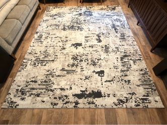 Never Used 8x10 Rug