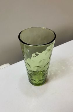 (1) Vintage Hazel Atlas Eldorado Optic Dot flat tumbler in avocado green. Pattern & Color: Features a distinct "thumbprint" or "bubble dot" pattern in