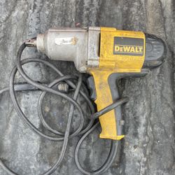 Dewalt Impact Wrench 1/2”