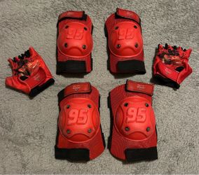 Lightning McQueen elbow & knee pads & gloves