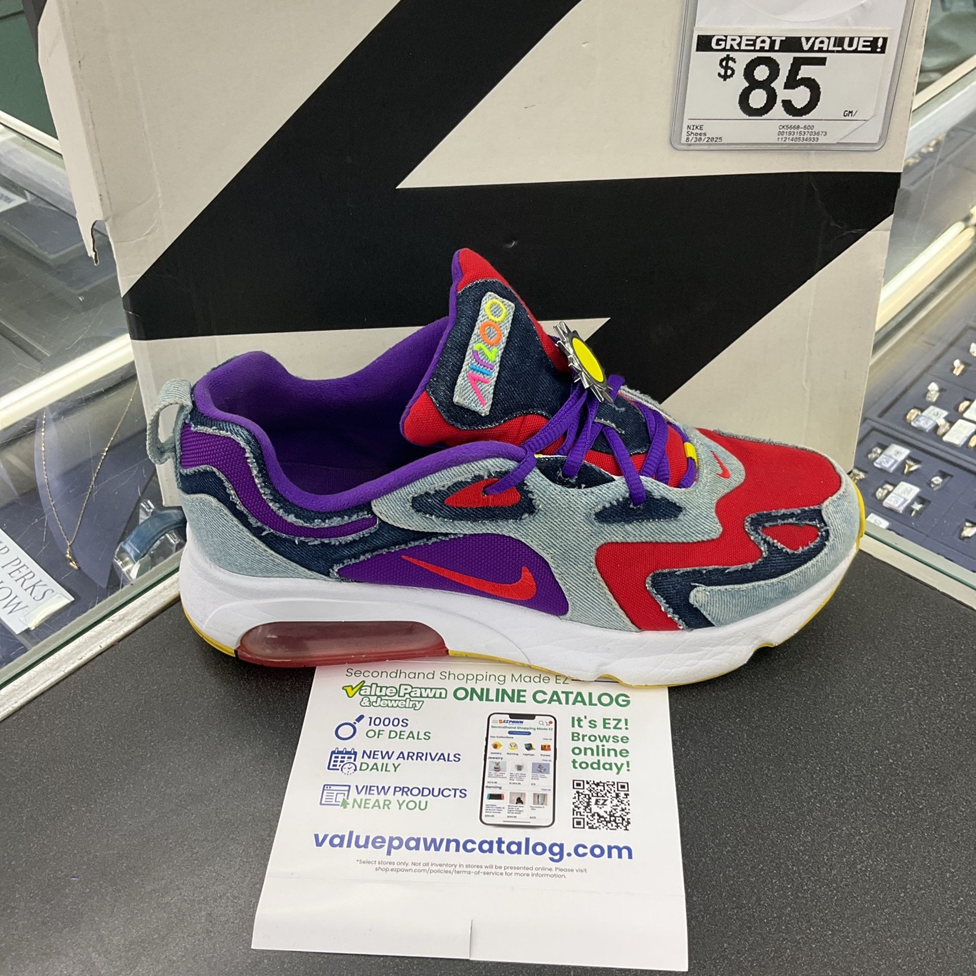 Nike AirPods Size 10