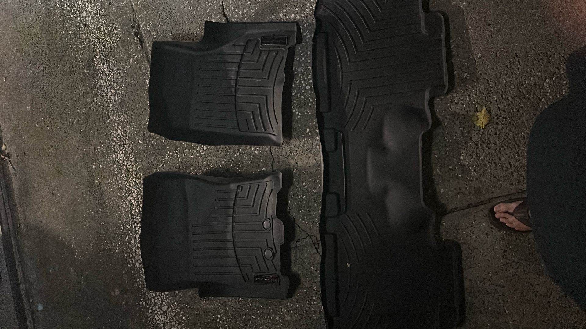 Weather tech mat Set For 2017 Ford Expedition Front 2 Back Seat Branch Area And Big Cargo Mat For Back Area (NOTHING FOR THE 3RD ROW SEAT)