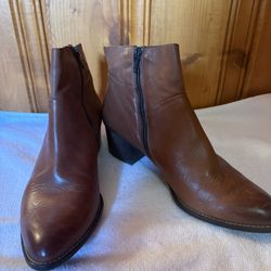 Paul Green boots. US size 8, UK size 5.5