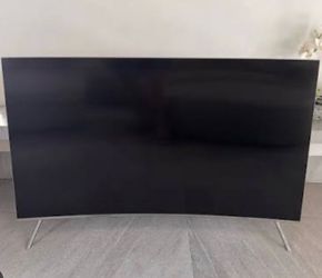 Samsung 65’ Curved Smart TV