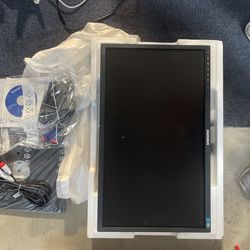 Samsung Desk Monitor