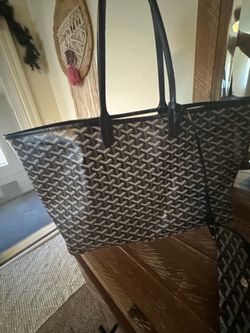 Goyard tote