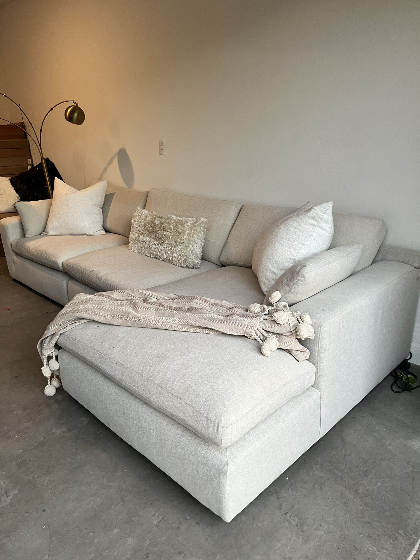 3pc Modular Chaise Sectional sofa, delivery available
