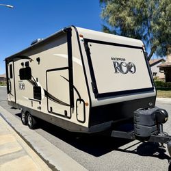 2020 Rockwood Roo Hybrid Travel Trailer