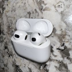 Apple AirPods (3rd Generation) Wireless Ear Buds, Bluetooth Headphones,
