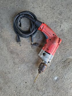 Milwaukee tools Magnum drill 1/2