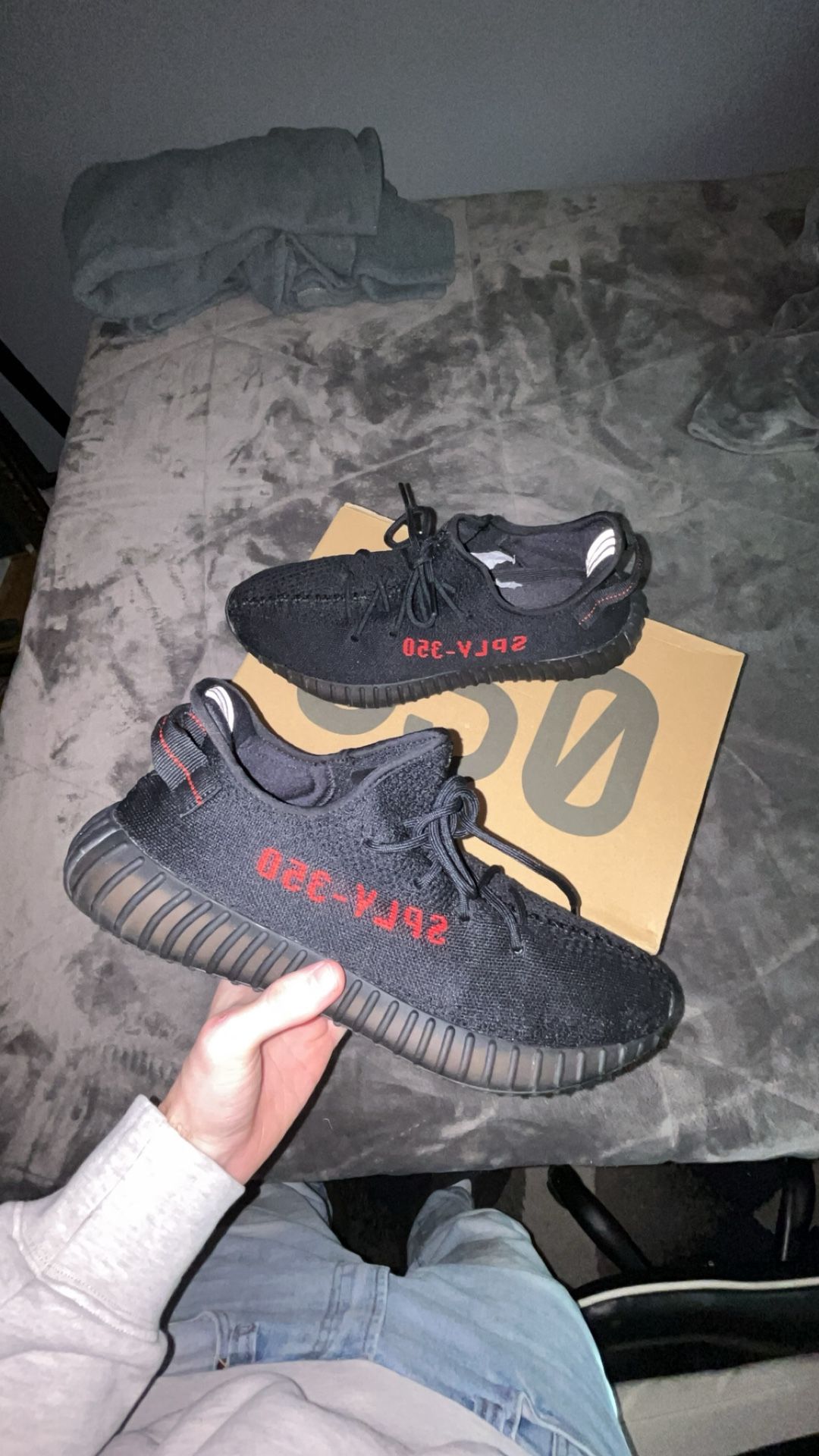 Yeezy Boost 350 V2 Black/Red (2017)