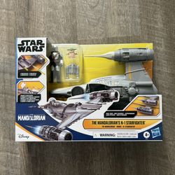 In Hand, Brand New, Never Opened - Hasbro - Star Wars - Mandalorian and   Grogu and N-1 Starfighter Action Figure Set