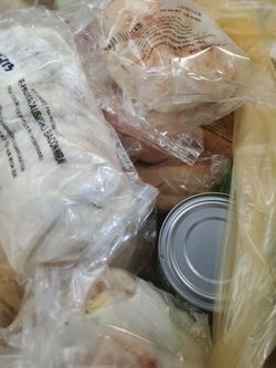 free food, Pantry items and drinks. COME NOW .210 and Milliken