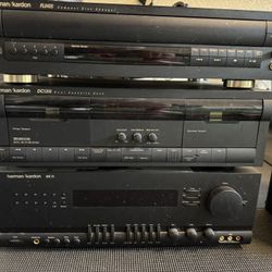 Harmon Kardon Stereo W/ KLH Speakers