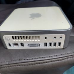  MINI APPLE DESKTOP  COMPUTER  