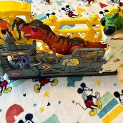 Kid Connection Dinosaur Mega Play Set with Light & Sound, 28 Pieces, 