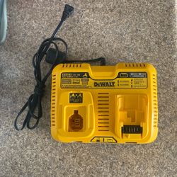 Dewalt Fast Charger