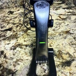 Phillips Norelco BG7040 Men’s Body Groomer Shaver