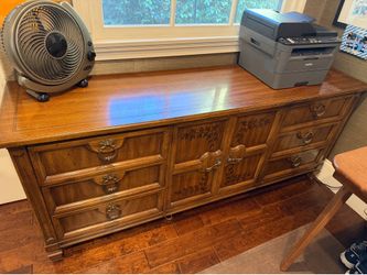 American of Martinsville Vintage MCM Campaign Credenza/Dresser – Burl