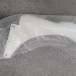 2004 Subaru Forester Coolant Reservoir