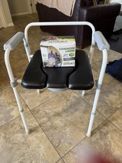 Adjustable Height Bedside Commode w/Cushioned Seat & Disposable Bags