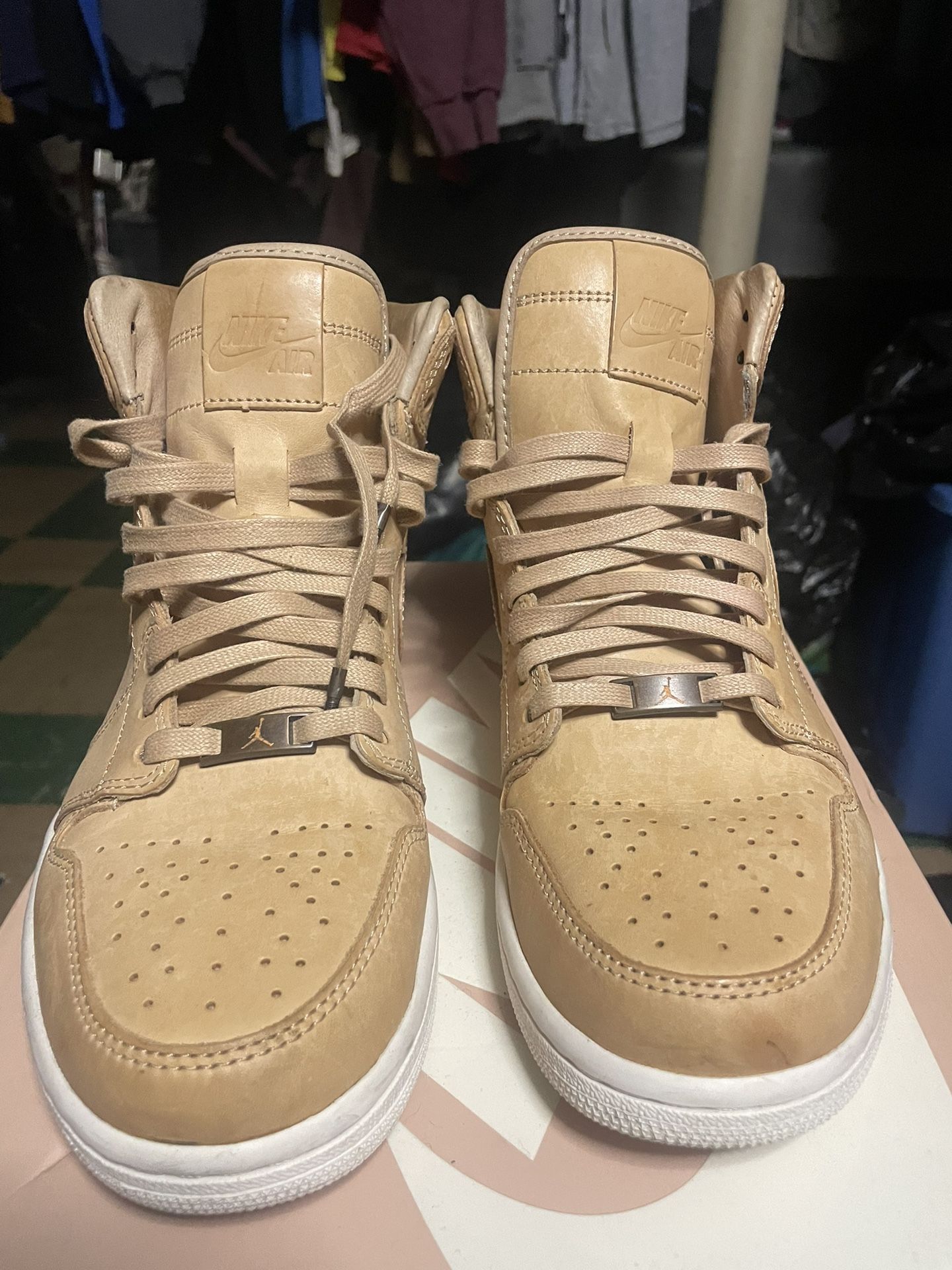 Air Jordan 1 Pinacale Size 9.5