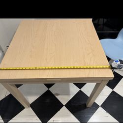 Kitchen Table (expandable)