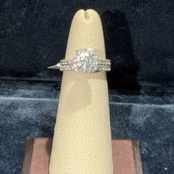 14k Natural Diamond Ring 