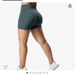 YEOREO Green Amazon Scrunch Shorts