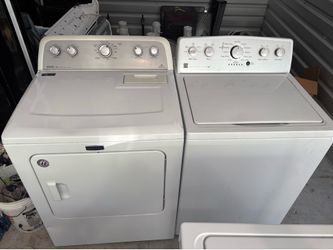 Kenmore Washer and Maytag dryer set