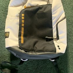 Nike Elite Backpack white black gold