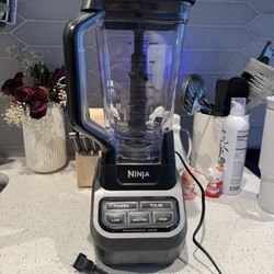 Ninja Professional Blender 1000 CO650B 