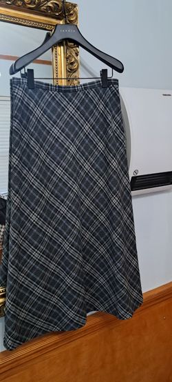 Charter Club Wool Blend Gray Plaid A-Line Skirt (Size 8)