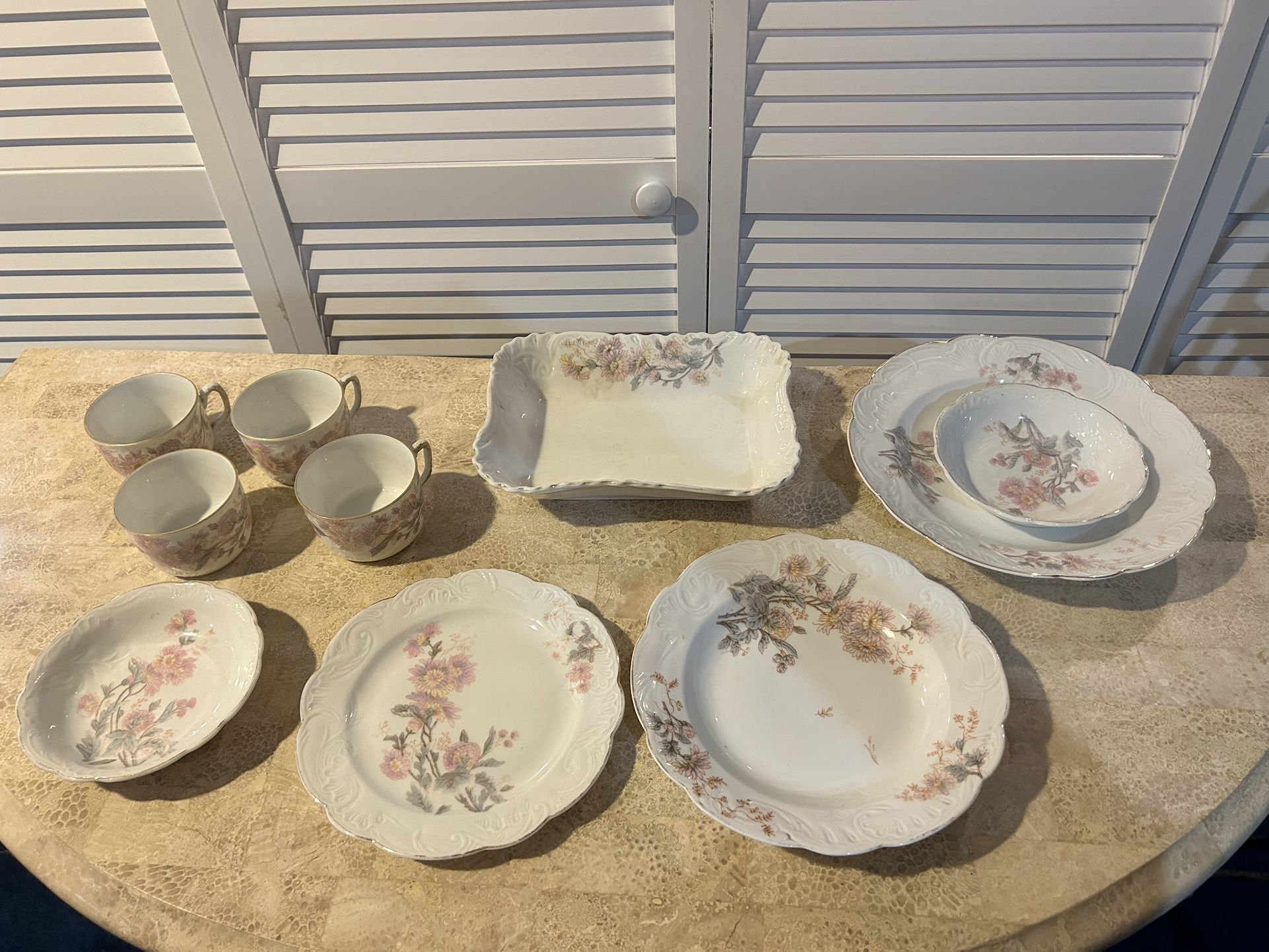 50 Piece Carlsbad China Set