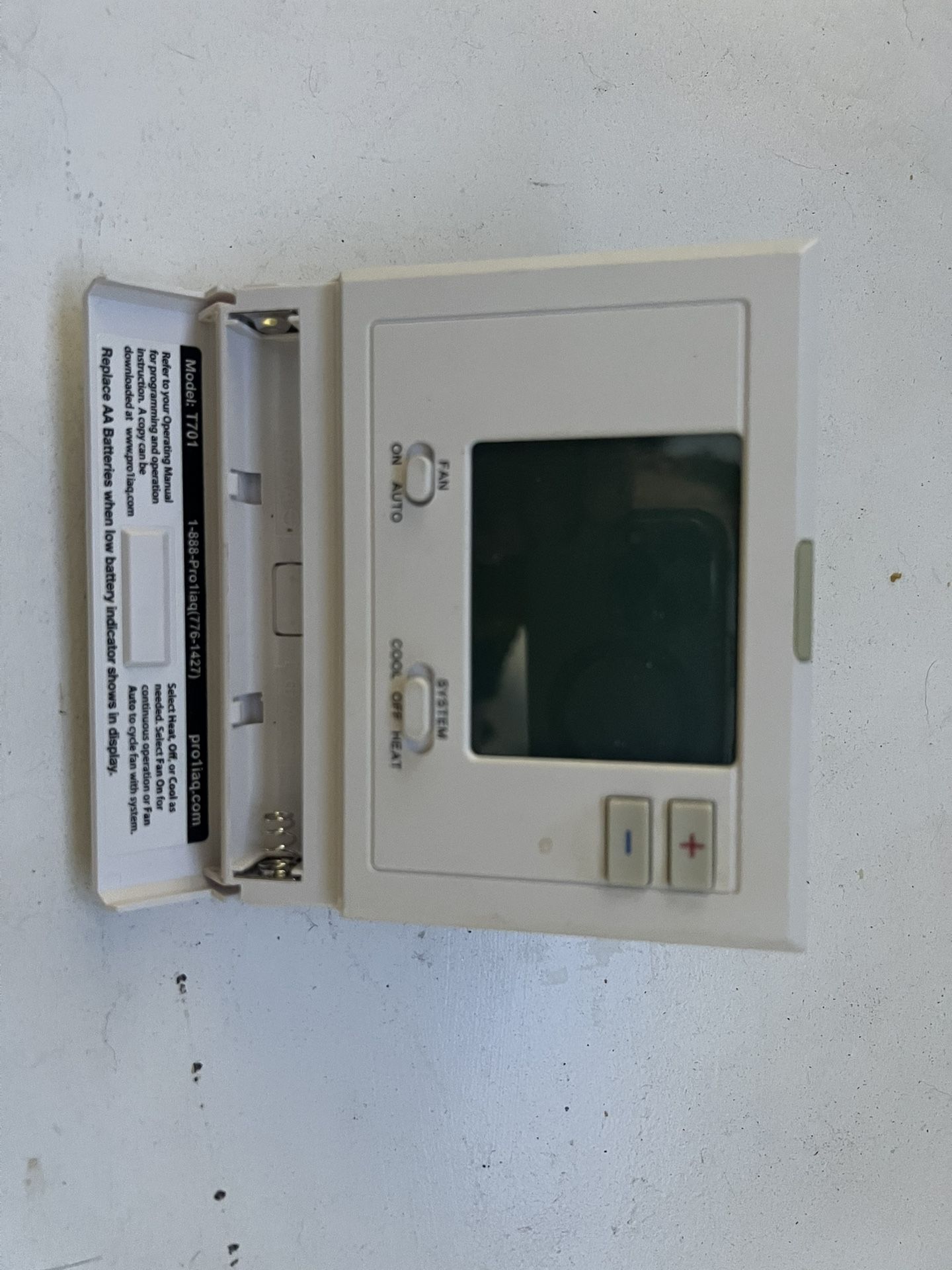 Thermostat PRO Model T701 (Excellent Condition)
