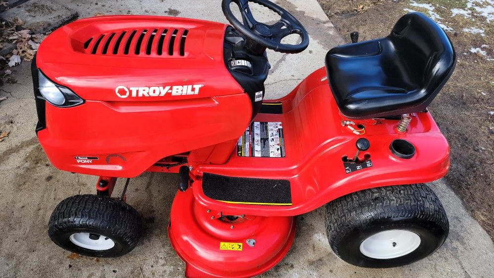 Riding Lawnmower
