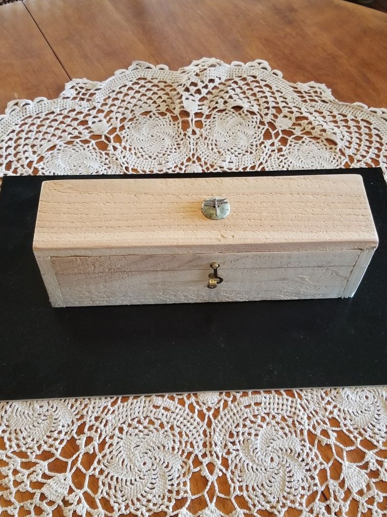 Cedar pencil/paintbrush box