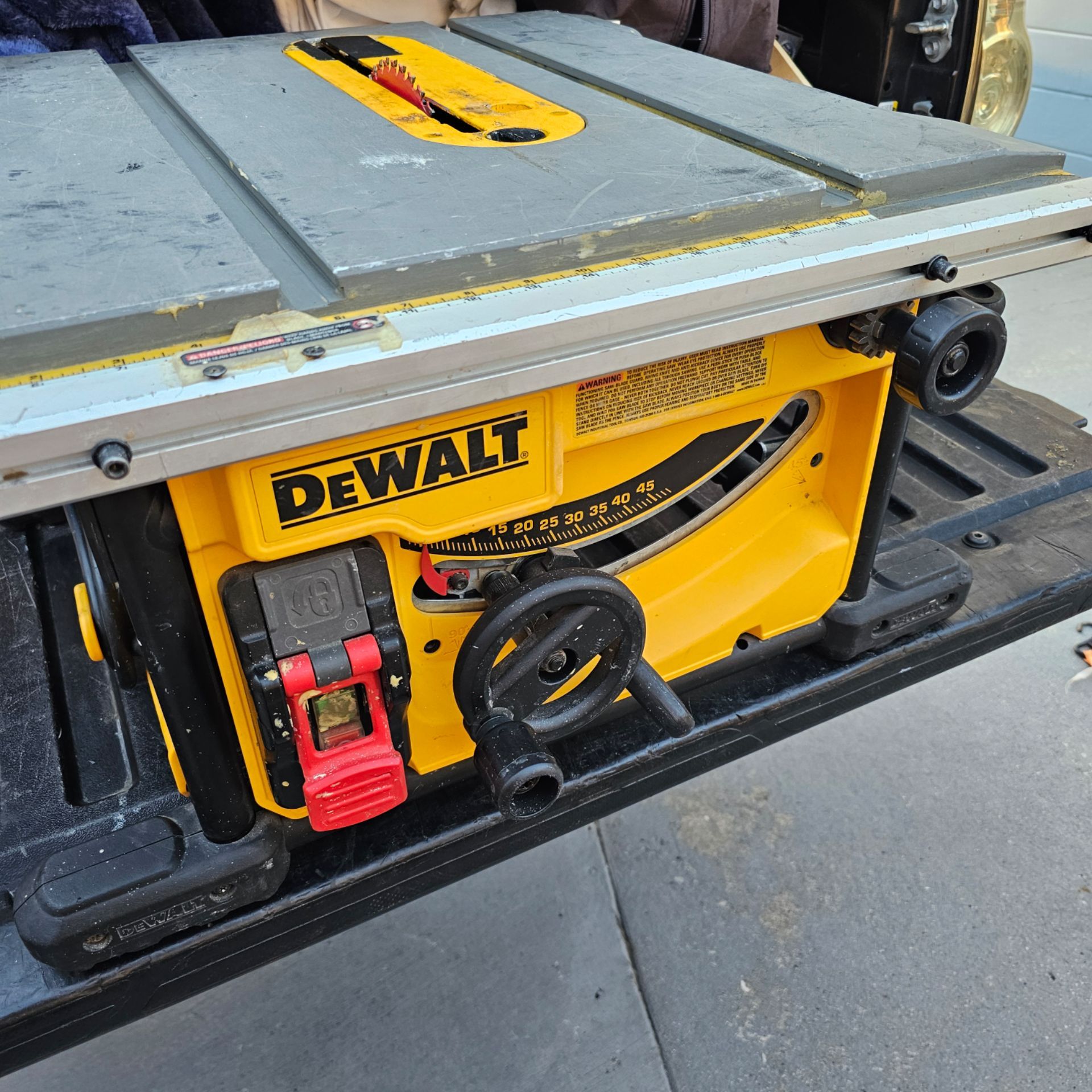 Dewalt portable table saw, no fence or mitre gauge, Normal wear