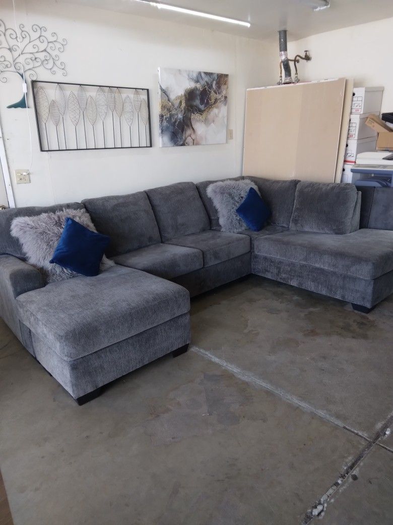 Gray Sectional Couch Retails $2k+
