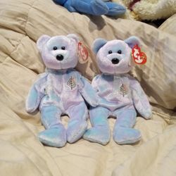 Issy      Four Seasons Hotel Beanie Baby 