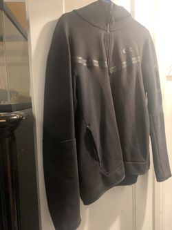 Men’s Nike Tech