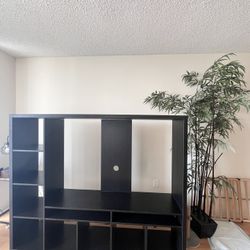 FREE: TV STAND 