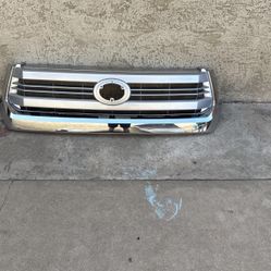 2017 Toyota Tundra Front Grill