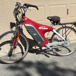 2 E-Bikes