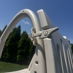 Above Ground pool ladder  A Frame safety ladder With Roller Guard 