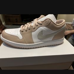 Air Jordan 1 Low Crimson Tint
