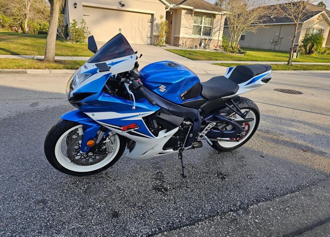 2011 Suzuki GXSR