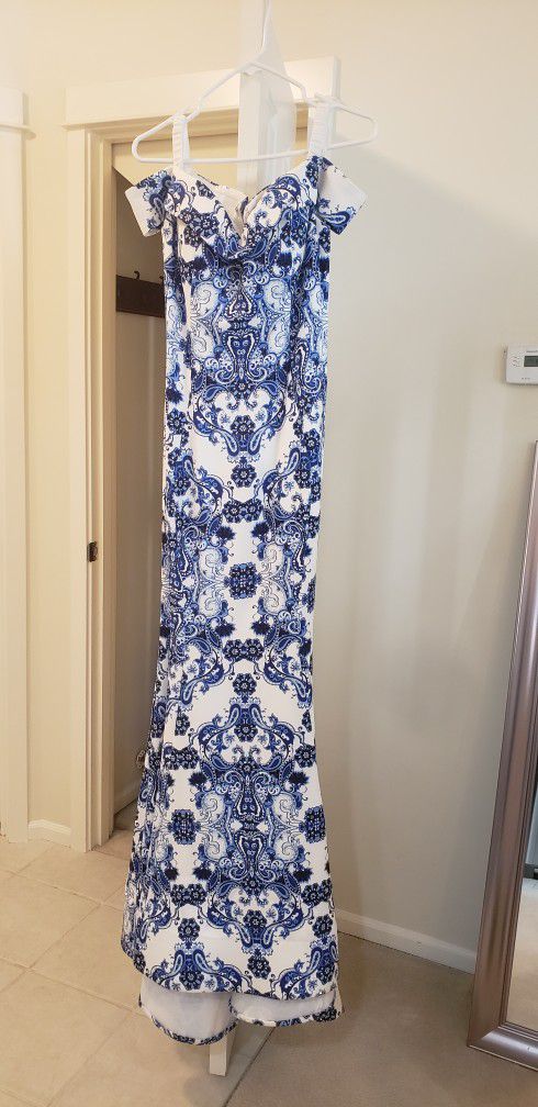 Long Formal Evening Dress Blue And White Size 12
