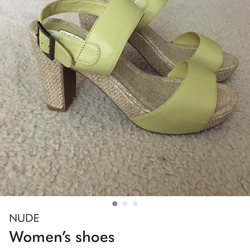 Women’s size 10 lime green shoes.