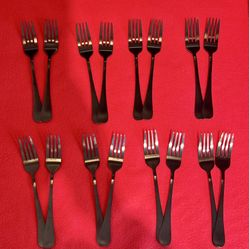 Black Stainless Steel Dessert Forks — 16 Pieces 🍴